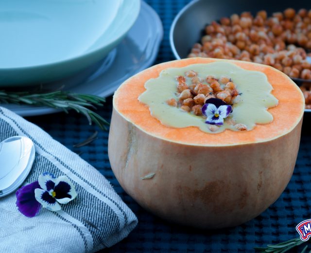 Cream of pumpkin soup with roasted chickpeas