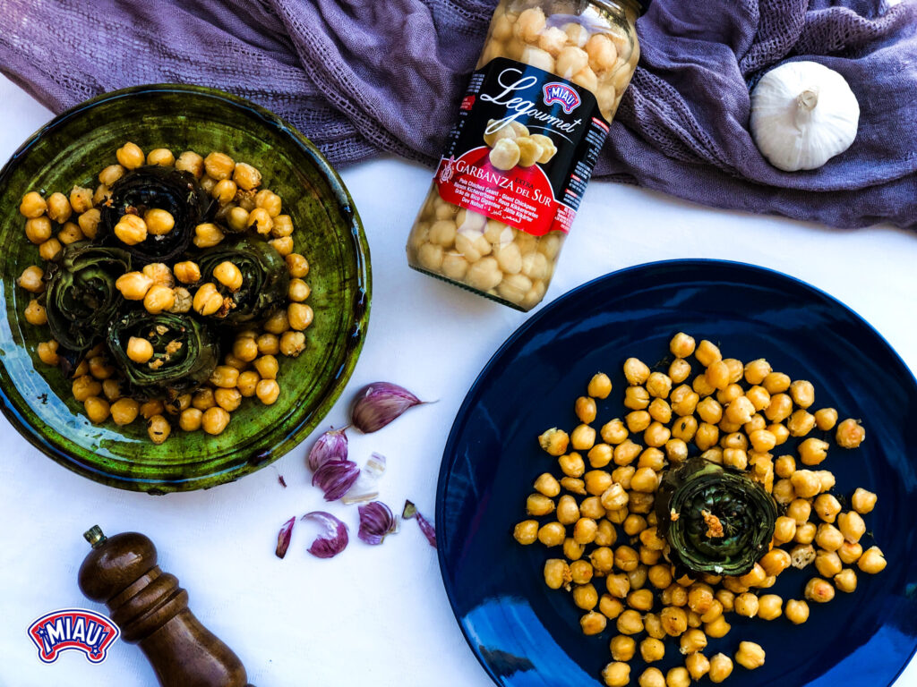 Garbanzos con alcachofas