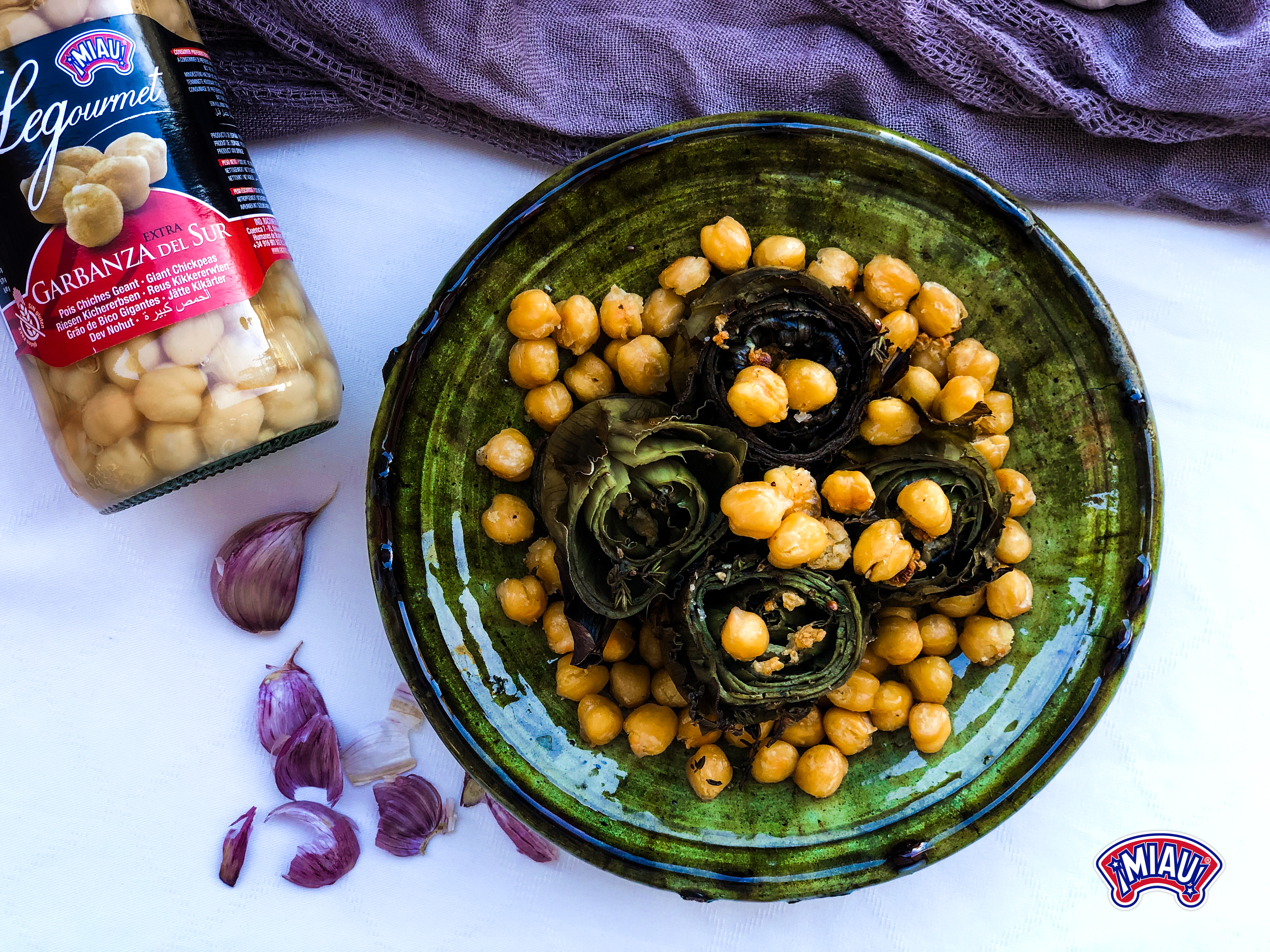 Garbanzos con alcachofas