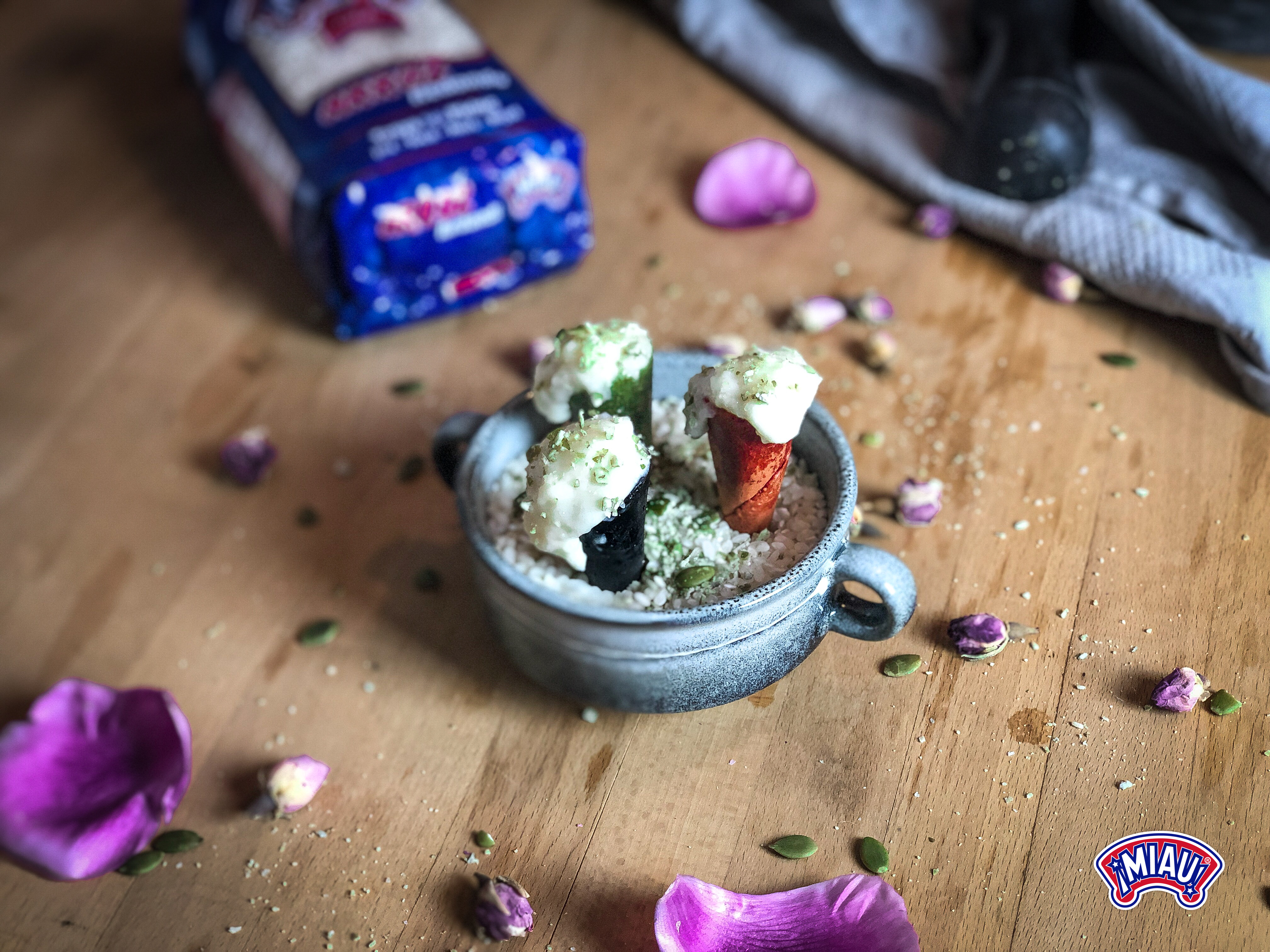 cucuruchos de arroz con leche y parmesano