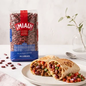 Burritos rellenos de alubias moradas MIAU con carne y pico de gallo