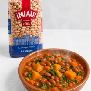 Guiso de alubias pintas MIAU con calabaza y kale