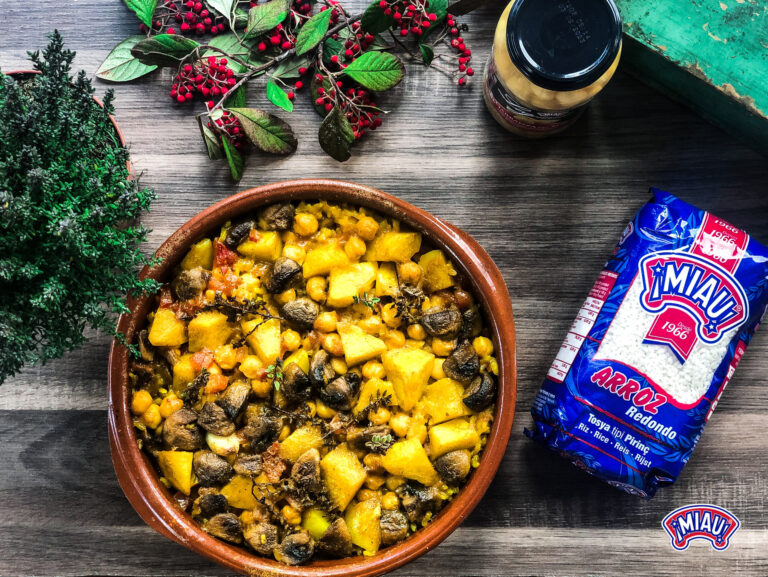 Arroz al horno con garbanzos y patatas en 2 pasos