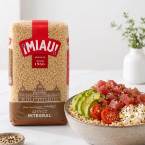 Poke de atun con arroz integral MIAU, aguacate y feta