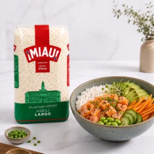Poke de salmon con arroz largo MIAU, aguacate y edamame