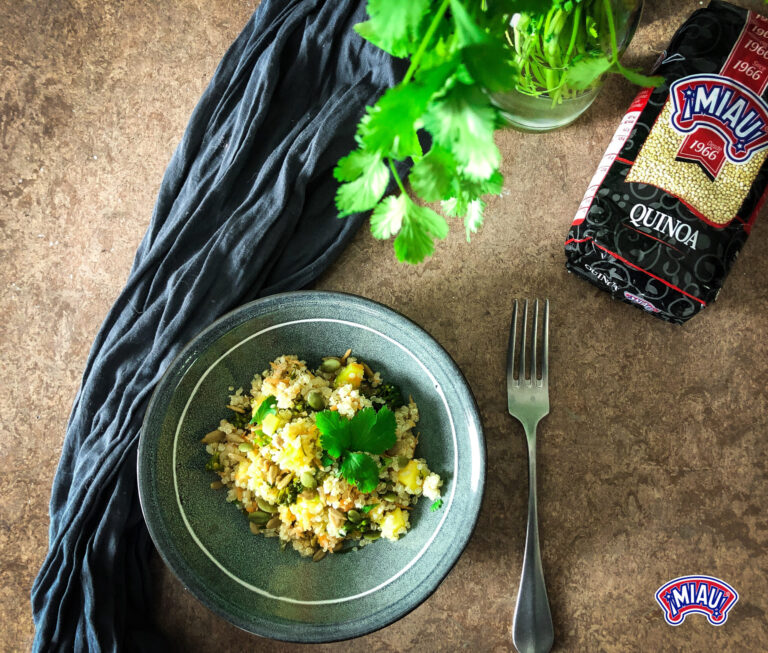 Ensalada de quinoa con vinagreta de mango