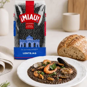Lentejas beluga MIAU con gambas, almejas y mejillones