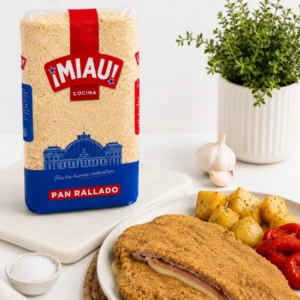 Cachopo empanado con pan rallado MIAU y patatas